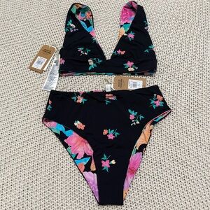 NWT Billabong Tropic Time Bikini Set - Size Medium